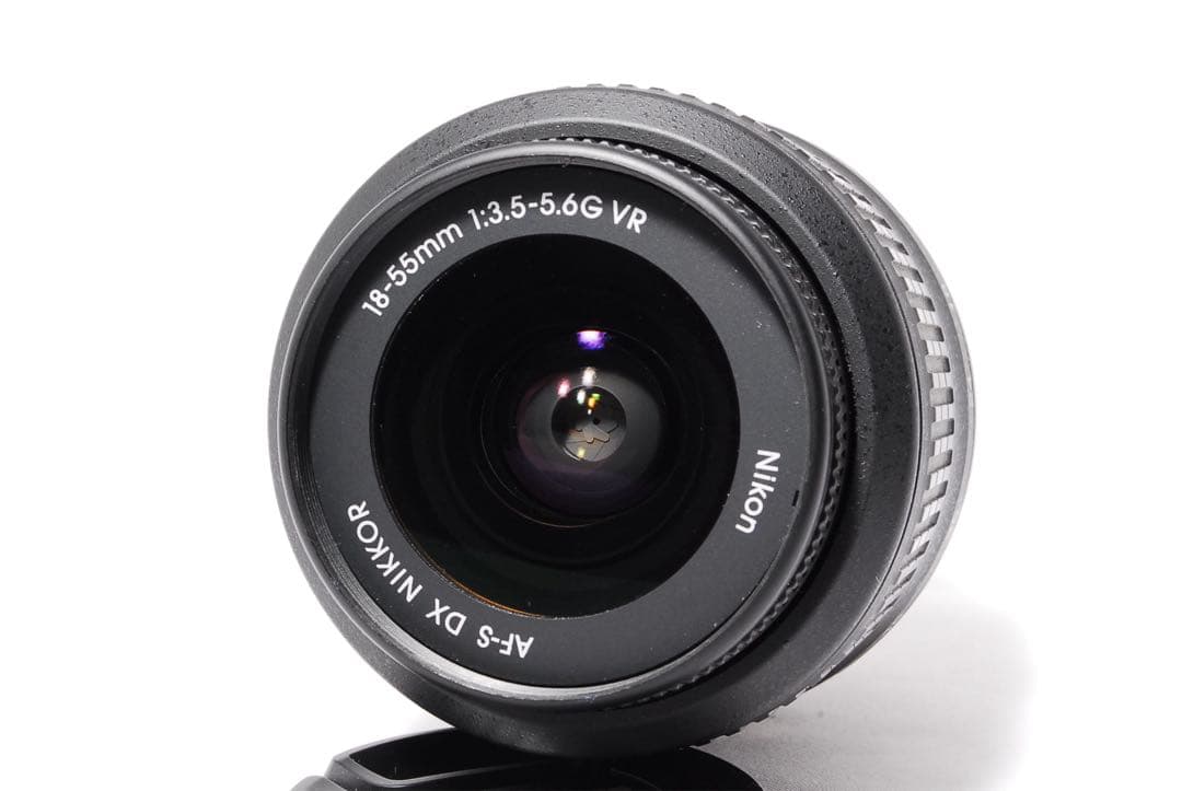 ◆Nikon D3000◆ショット数僅か◆一眼レフカメラ◆すぐ使える◆スマホ転送