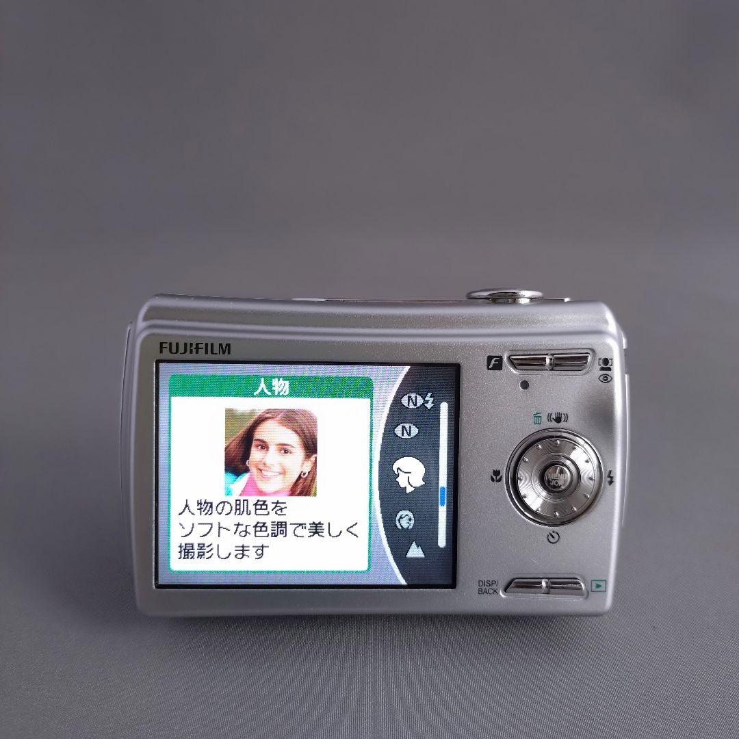 【美品】FUJIFILM FinePix F100fd