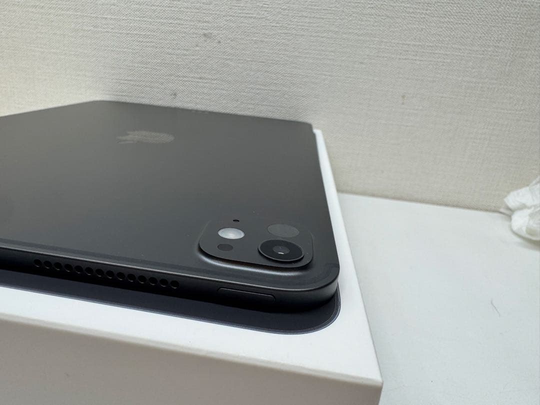iPad Pro4 256GB ほぼ未使用超美品！最新！充放電回数3回のみ！