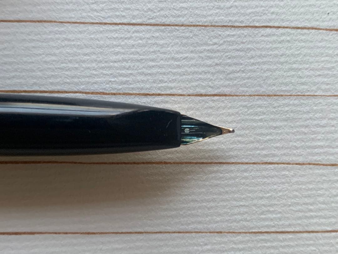 パイロット 14K ペン先万年筆 ＆ プラチナ 18K ペン先万年筆