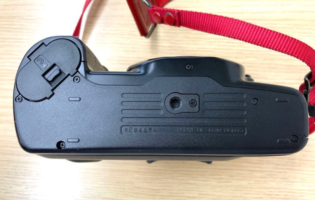 CANON EOS 1000QD 一眼レフ　フィルムカメラ