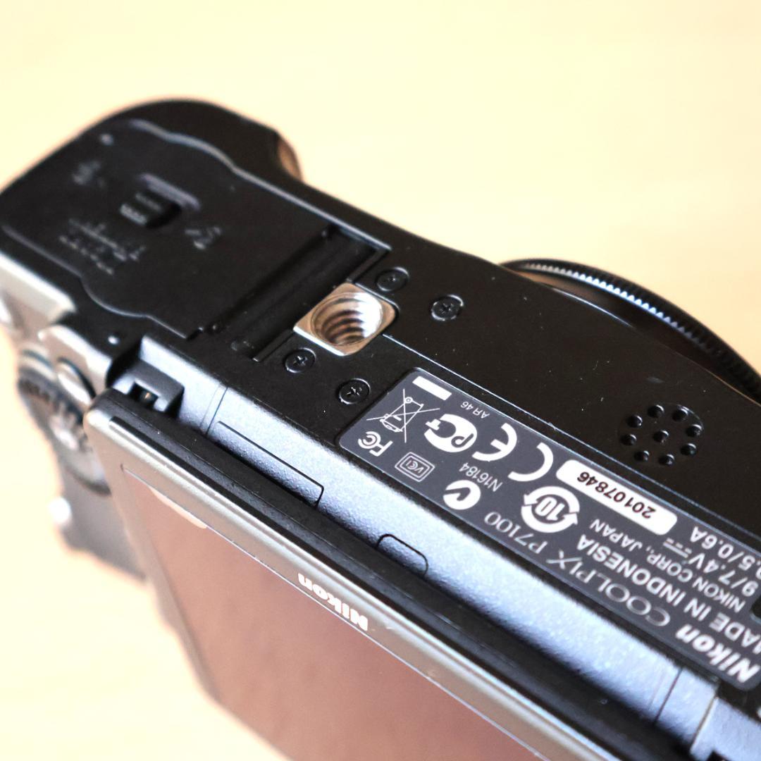 Nikon COOLPIX P7100・完動品
