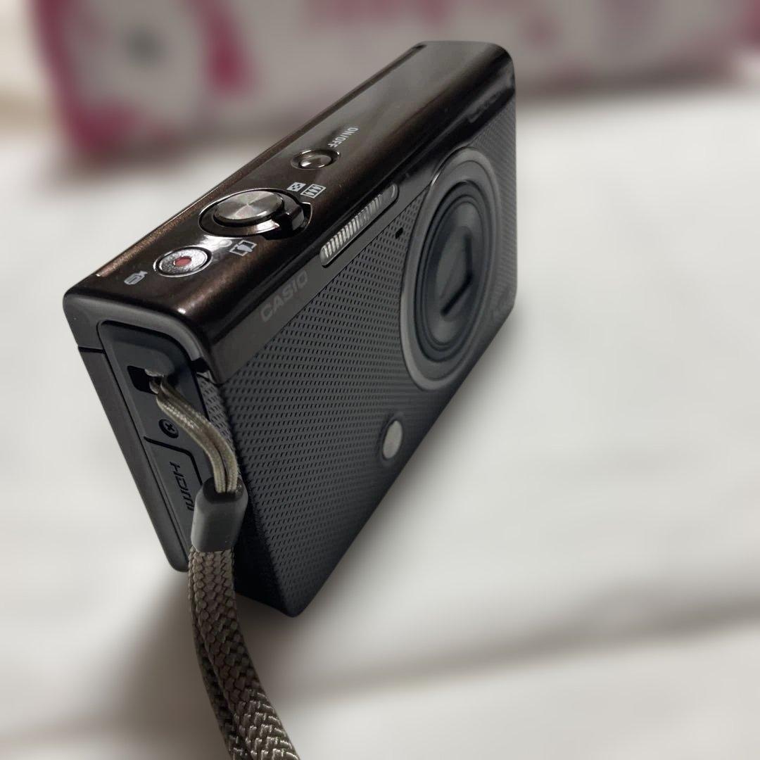 デジタルカメラ CASIO EXILIM EX-ZR50