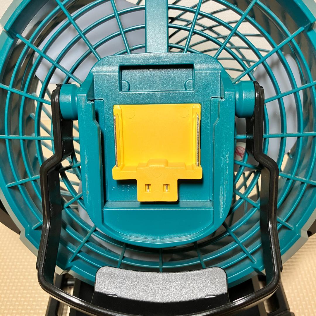 【美品】マキタ 充電式ファン CF102D 本体のみ