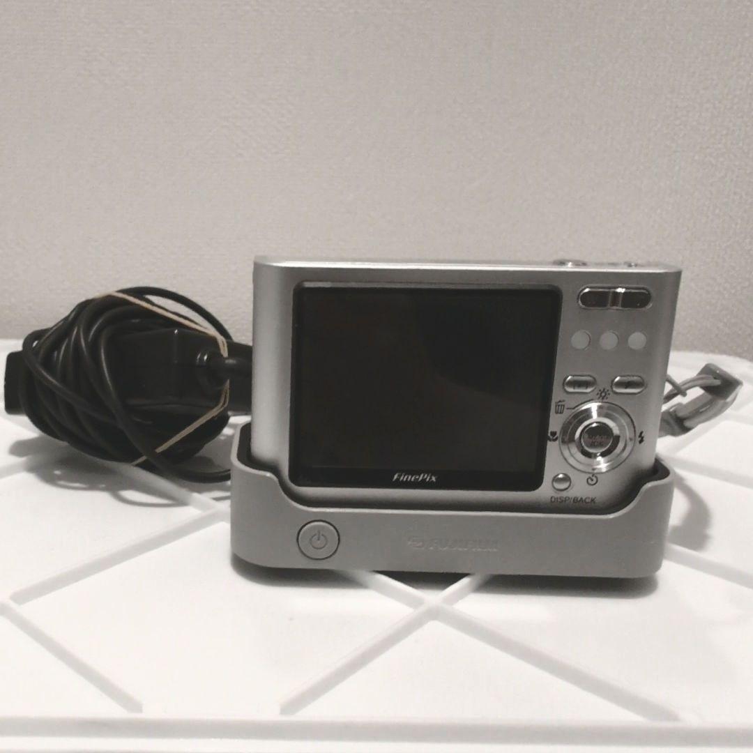 FUJIFILM Finepix Z1 シルバー （動作確認済み）