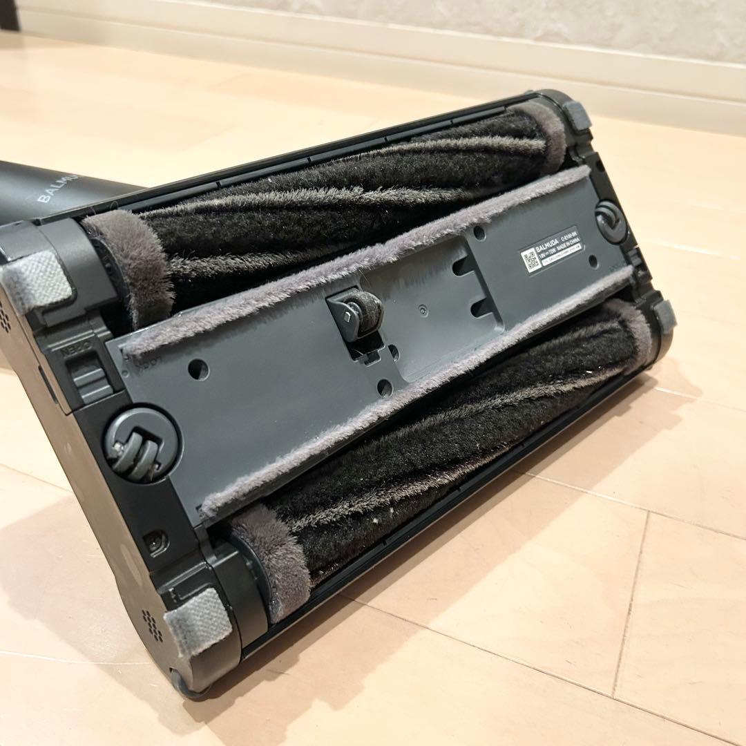 美品 BALMUDA C-E100-BK 2020年製スティッククリーナー