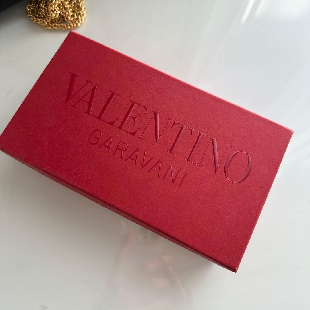 お買い得品　VALENTINO ブラックレザー iPhoneケース チェーン