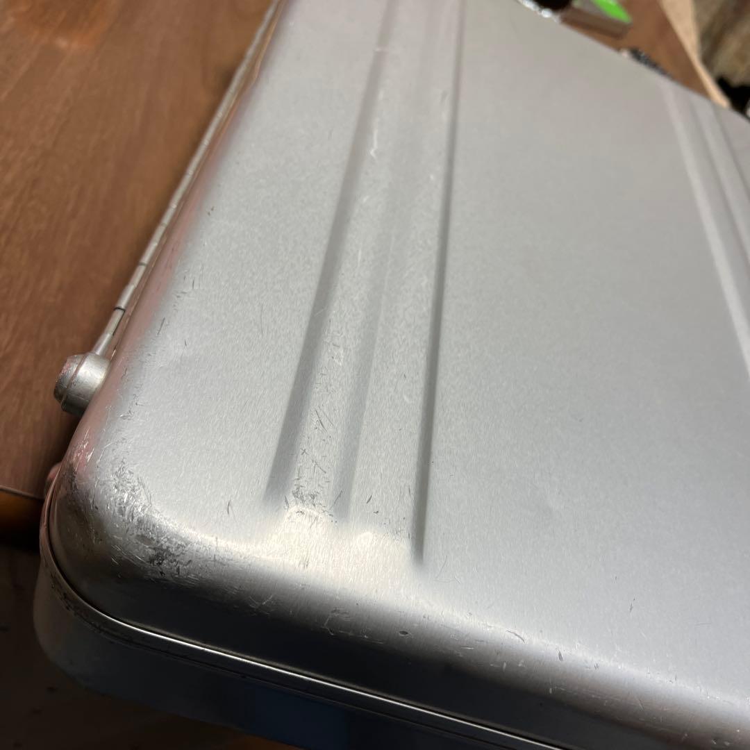 ゼロハリバートン　アタッシュケース　難あり