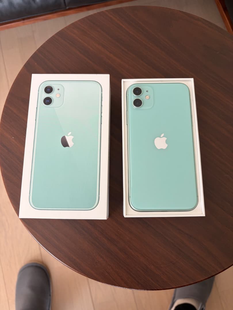 な*き様 Apple iPhone 11 128GB グリーン、ガラスフィルムつ