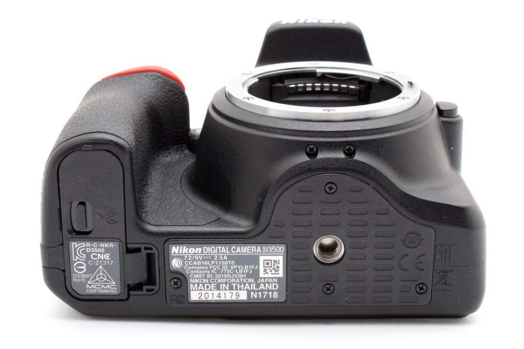 ほぼ新品 ニコン　Nikon D3500 ボディ 《ショット数290回》1649