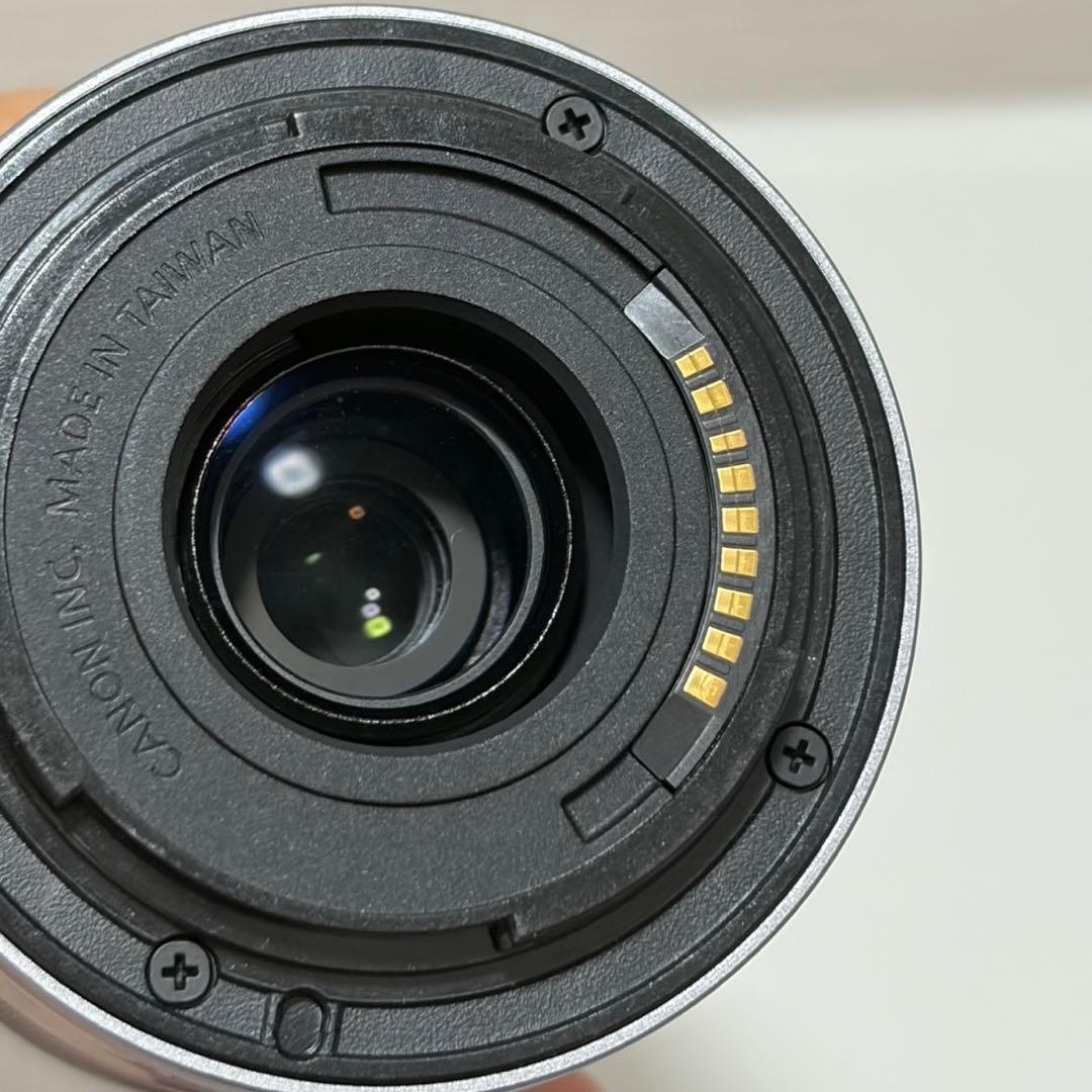 Canon EOS Kiss M2 ダブルズームキット(ホワイト)