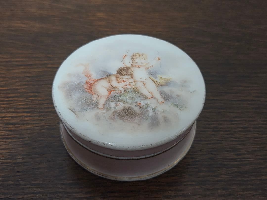 アンティーク　天使柄 　陶磁器ケース