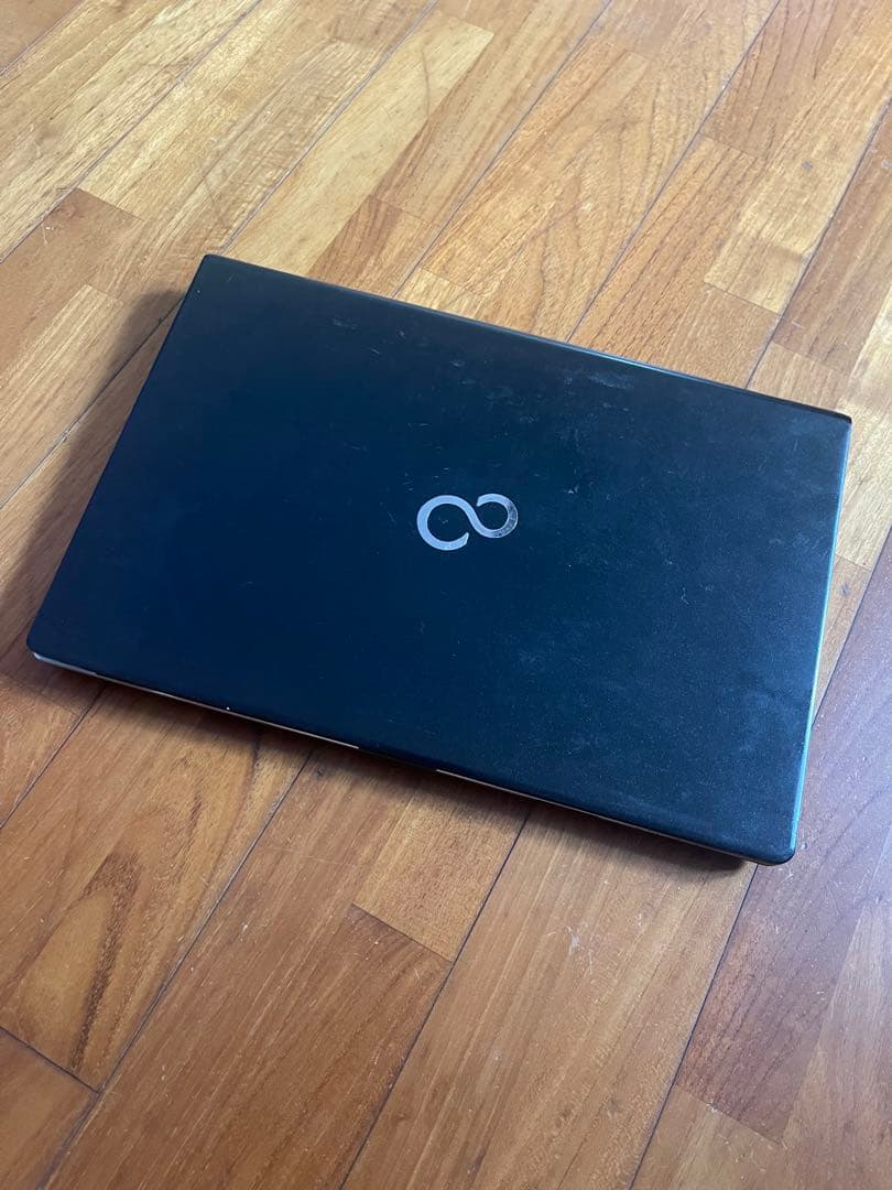 Fujitsu Lifebook 13inch Core i5 Office付