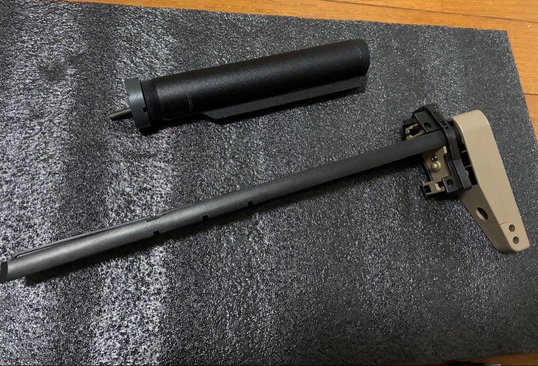 東京マルイ　 電動ガン　MP7A1 タンカラーカスタム