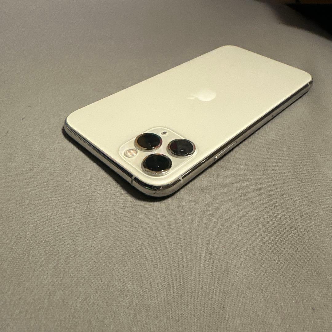 iPhone 11 pro 64GB SiMフリー バッテリー100%