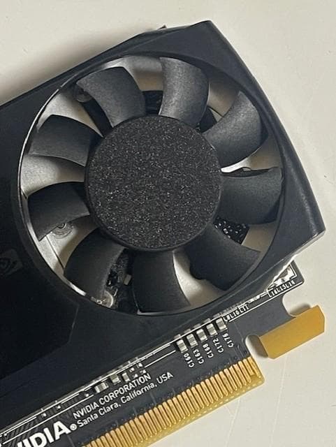 NVIDIA Quadro P1000 4GB 4画面対応 グラフィックボード②