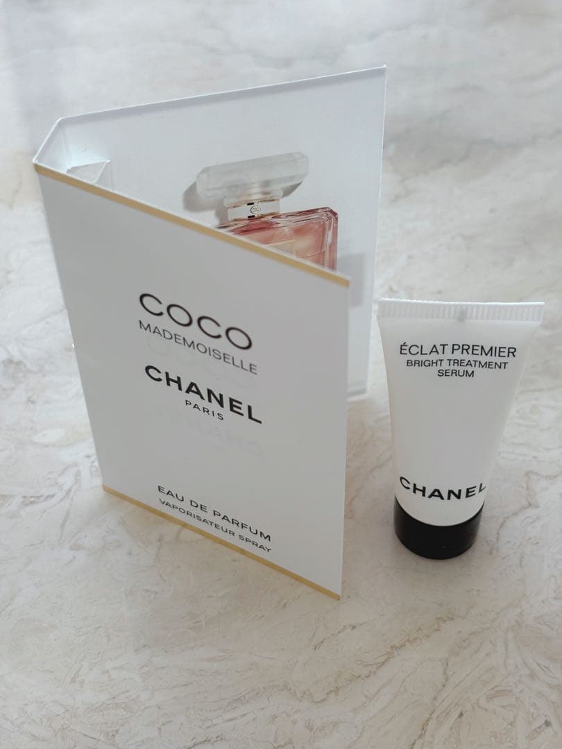 ✨新品未開封✨CHANELハンドクリーム✨ラクレームマン✨サンプル付き♡翌日発送
