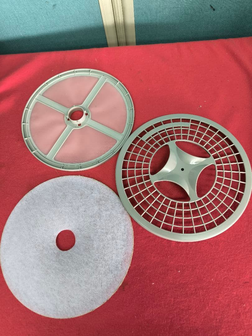2023年製　Yoquna (ヨクナ) ムーンドライ 衣類乾燥機 容量3.0kg