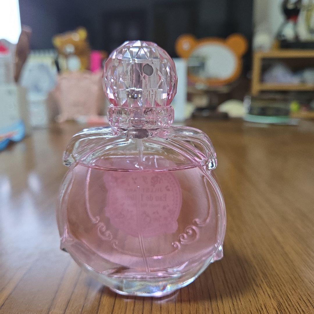 ジルスチュアート　ピーチーホワイトフローラル　オードトワレ　50ml