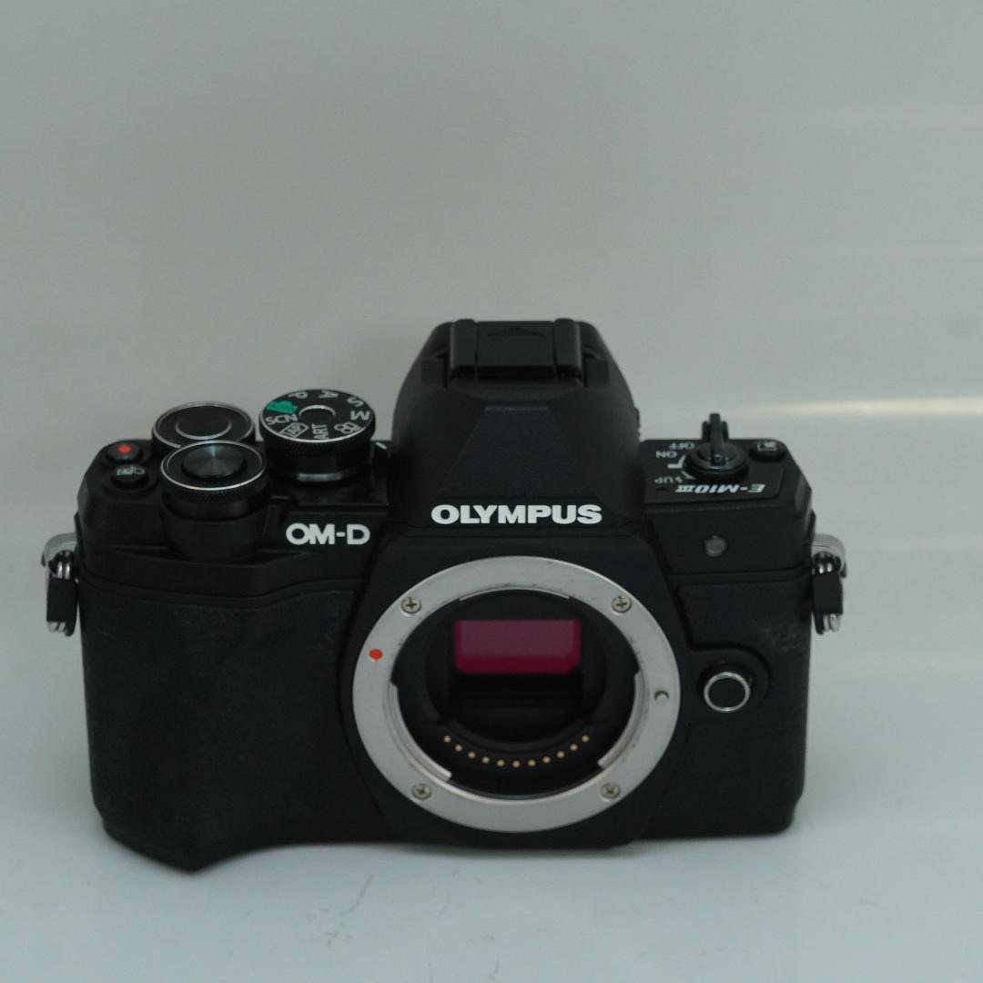 オリンパス OM-D E-M10 MarkⅢ ミラーレスWi-Fi搭載