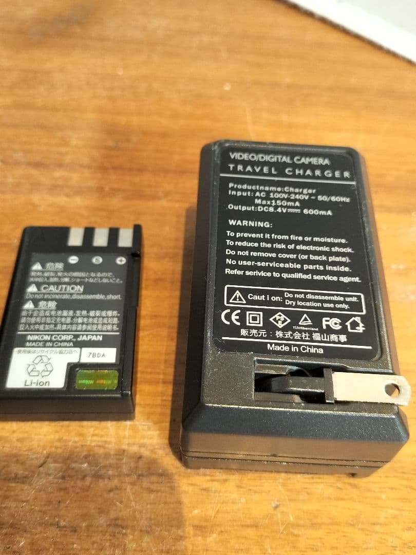 Nikon D3000 デジタル一眼レフカメラ TAMRONレンズ