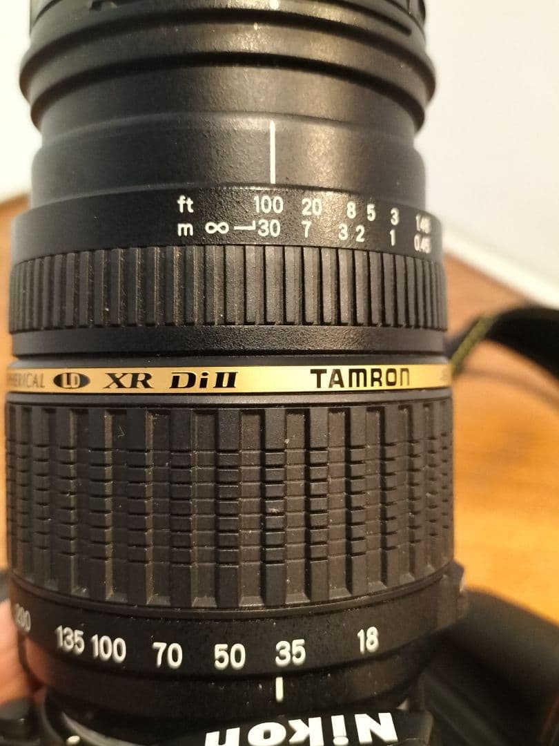 Nikon D3000 デジタル一眼レフカメラ TAMRONレンズ