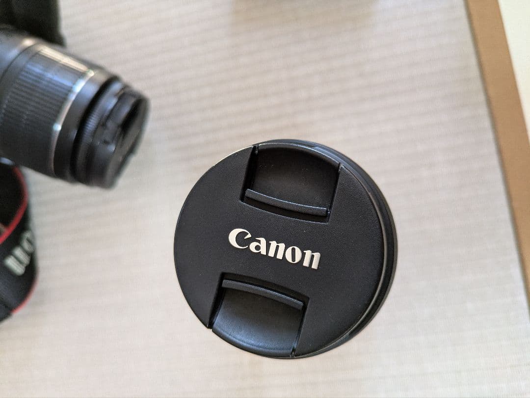 Canon EOS Kiss X50 デジタル一眼レフカメラ & 望遠レンズ