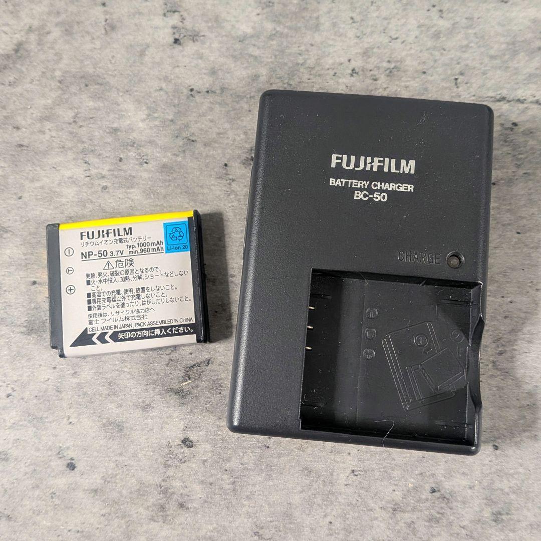 FUJIFILM FINEPIX F100fd デジタルカメラ