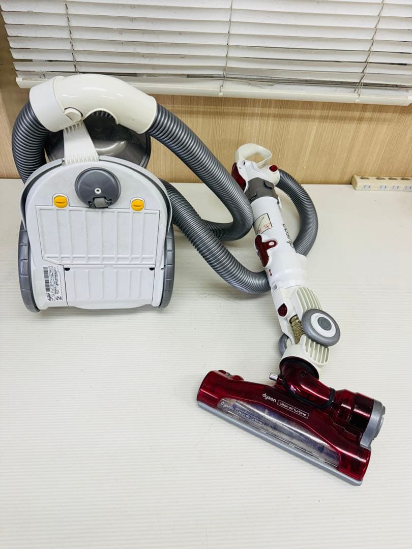 dyson ダイソン サイクロン掃除機 DC12 ターボクリーナー　動作品