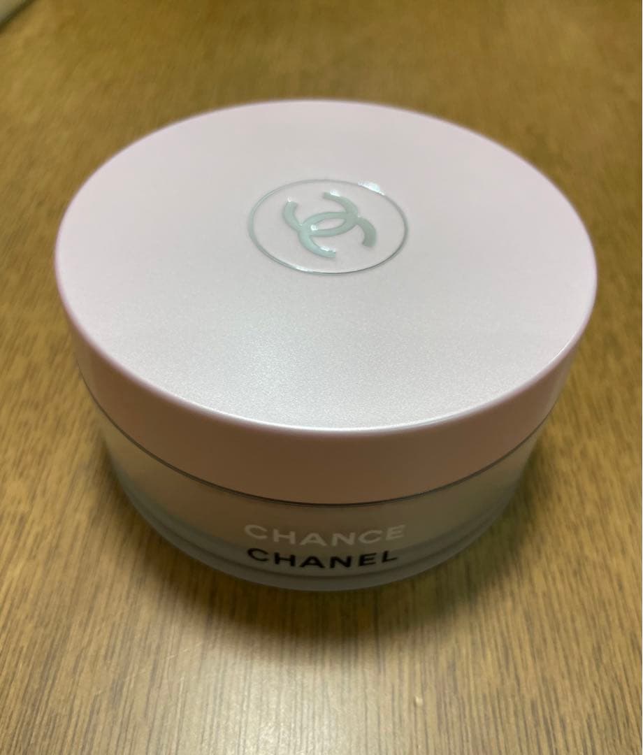 シャネル チャンス オー タンドゥル シマリング フレグランス パウダー
