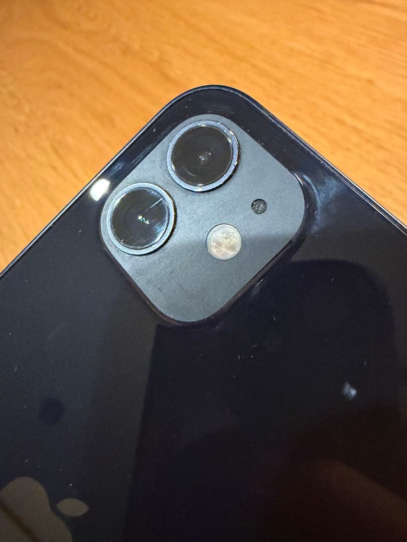 【美品】Apple iPhone12 |64GB |ブラック＋純正イヤホン付き