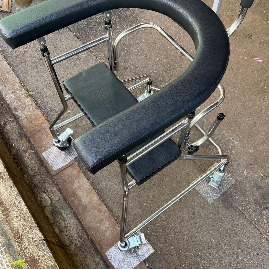 ［4110］座面付　U字型天板　歩行器　高さ調整可　耐荷重100kg