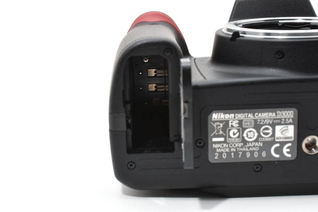 ★初心者に最適なデジタル一眼レフ★ Nikon ニコン D3000 ボディ