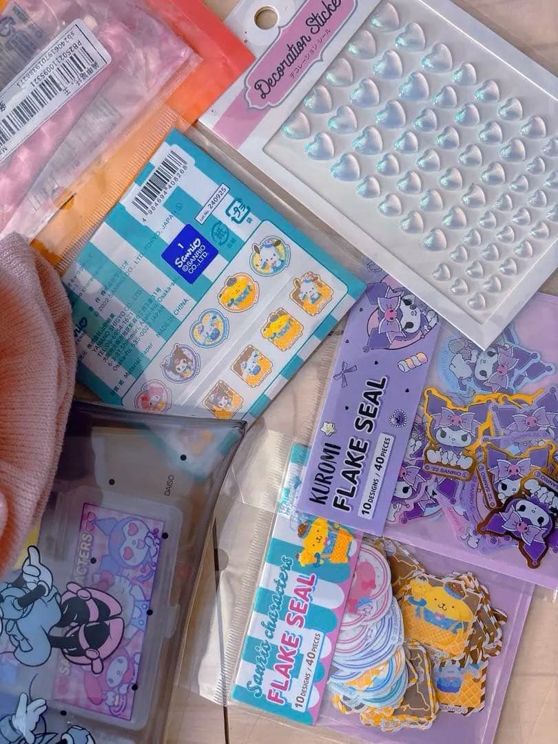 【10万円相当】こだわりネイル用品、美容品、キャラ物まとめ売り