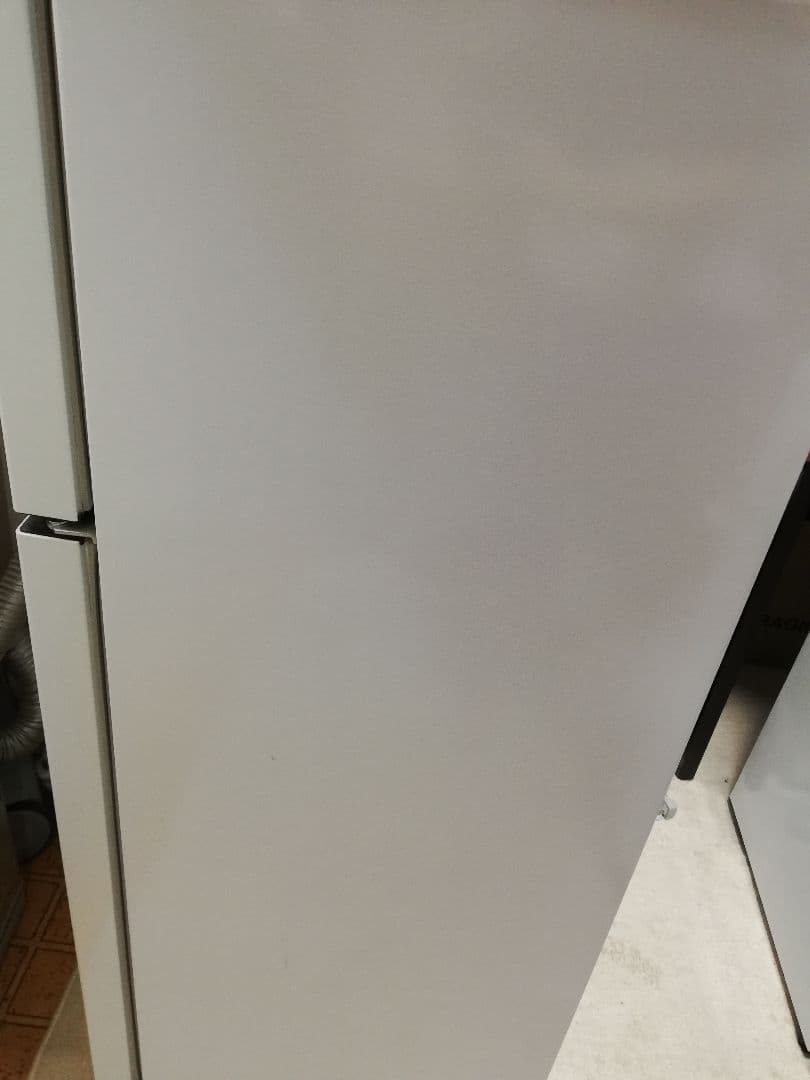 Hisense 冷凍冷蔵庫 一人暮らし 2ドア 120L / HR-B1201