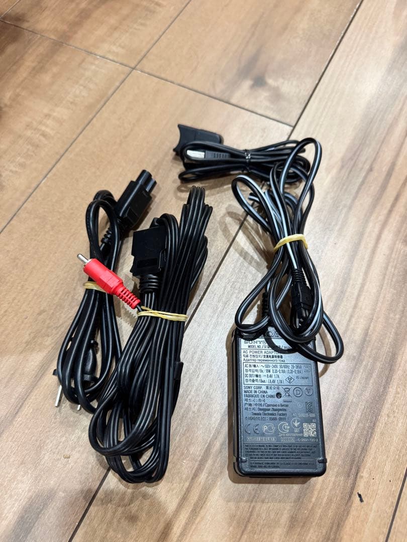 SONY デジタルビデオカメラ　HDR-CX180