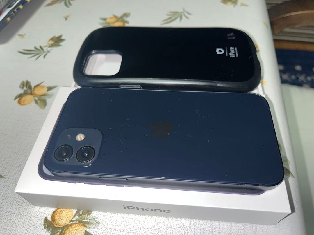 【極美品】 Apple iPhone 12 ブラック 本体 64GB