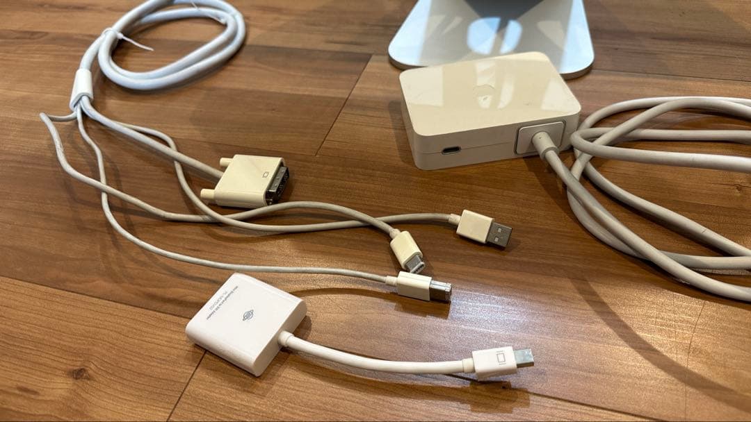 Cinema HD Display 本体 ケーブル付き