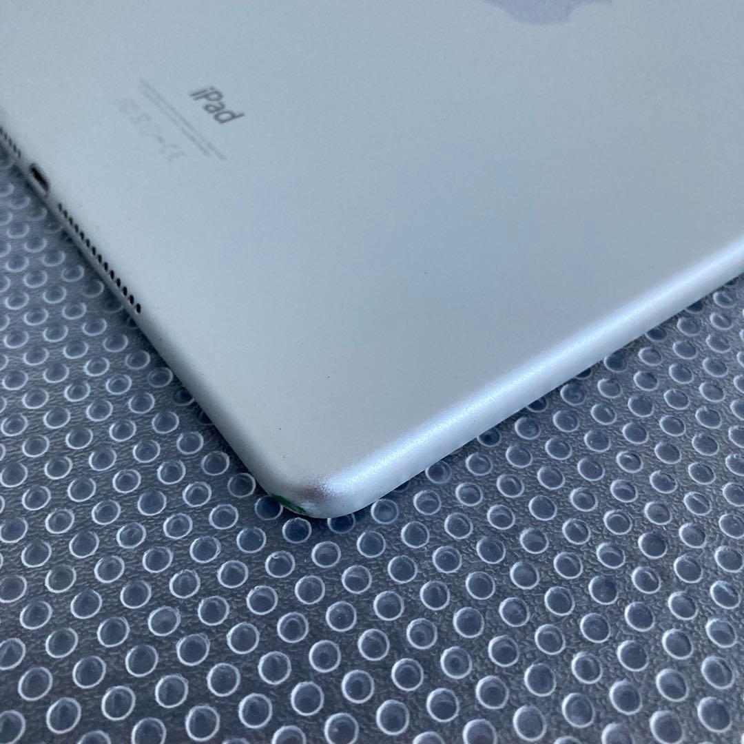 859【早い者勝ち】電池最良好☆iPad Air2 第2世代 32GB ドコモ☆