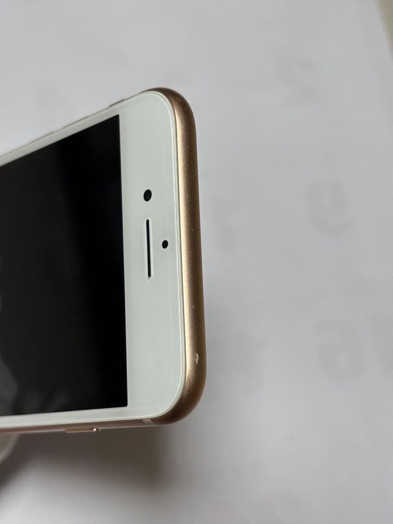 Apple iPhone 8 64GB バッテリー81%