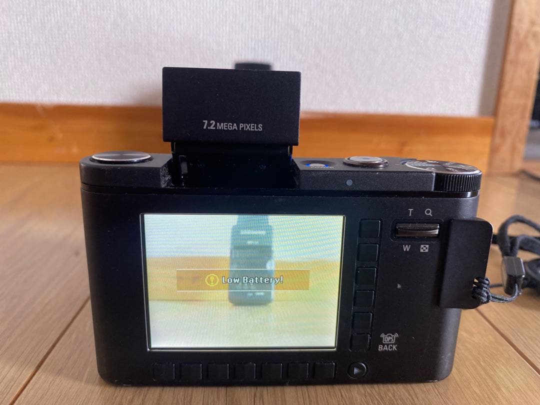 Samsung NV7 コンパクトデジタルカメラ