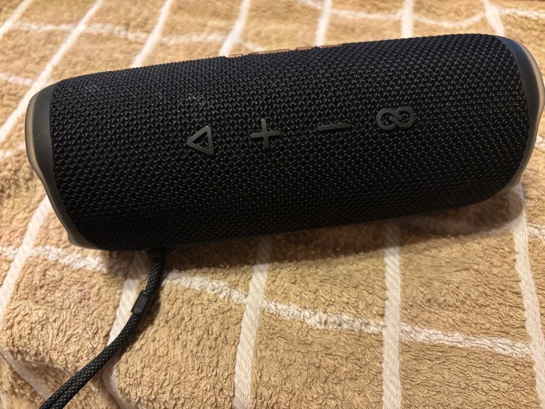 JBL Bluetooth スピーカー ブラック　flip6