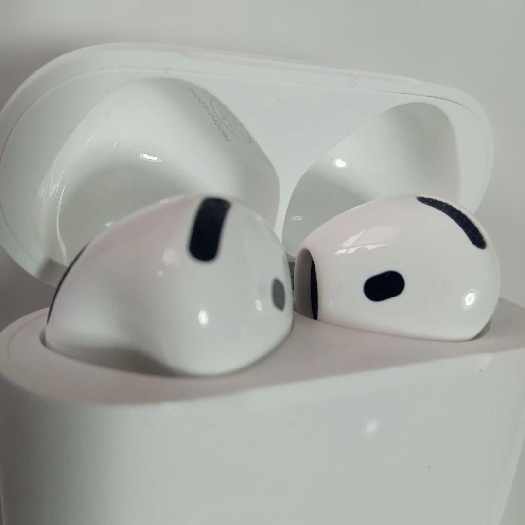 AirPods4アクティブノイズキャンセリング機能搭載