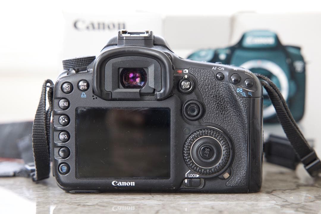 Canon EOS 7D デジタル一眼レフ