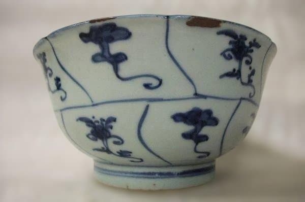古い 中国染付茶碗 青華 鉢 経年貫入 古碗 古玩 古美術 時代物 骨董品