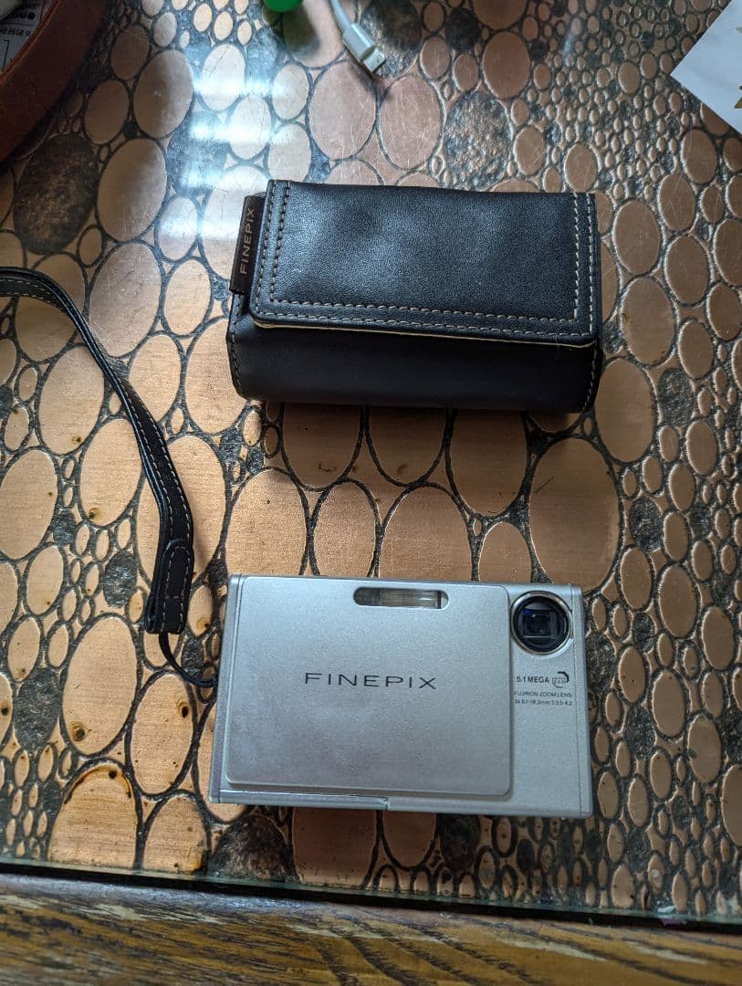 Fujifilm FinePix Z3 コンパクトデジタルカメラ