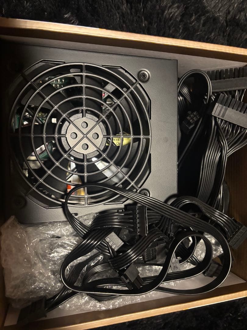 玄人志向 KRPW-GK750W/90+ 電源ユニット 750W