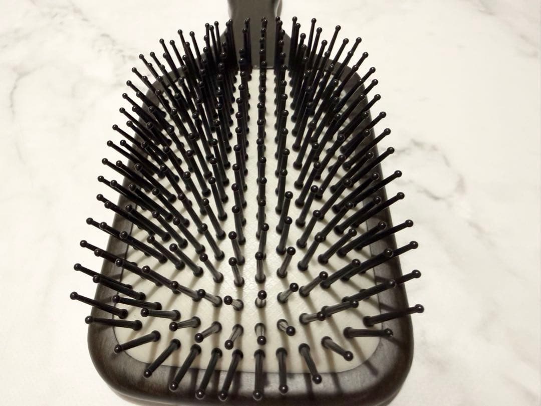 正規品 完売商品 ルーヴルドー パドルブラシ ヘアブラシ 美品 ￼￼入手困難