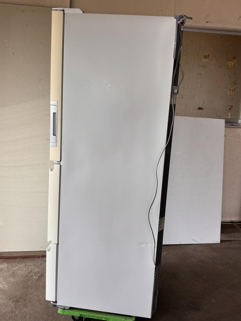 冷蔵庫 大型 356ℓ SHARP 両開き ファミリータイプ