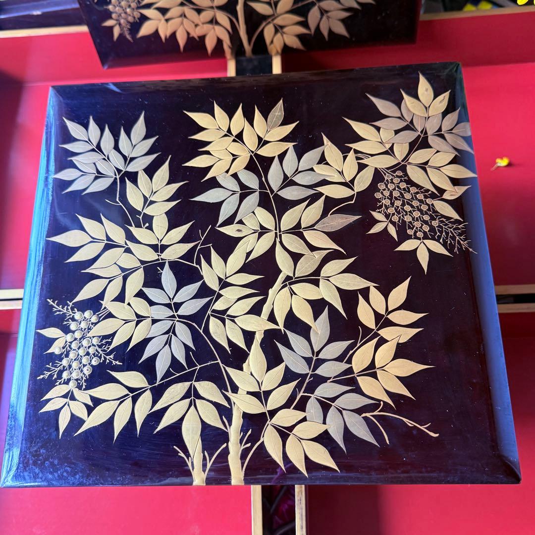 お引越し特価‼️JAPAN天然木本漆蒔絵「南天づくし」五段重二枚蓋　欅塗木箱入り